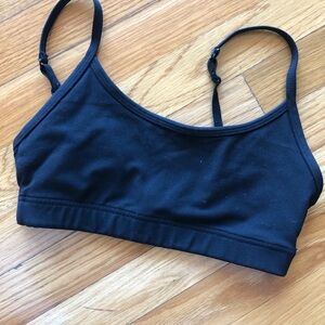 Lorna Jane black sports bra , adjustable straps